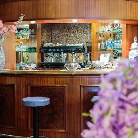 Hotel Il Telegrafo Melegnano Εξωτερικό φωτογραφία