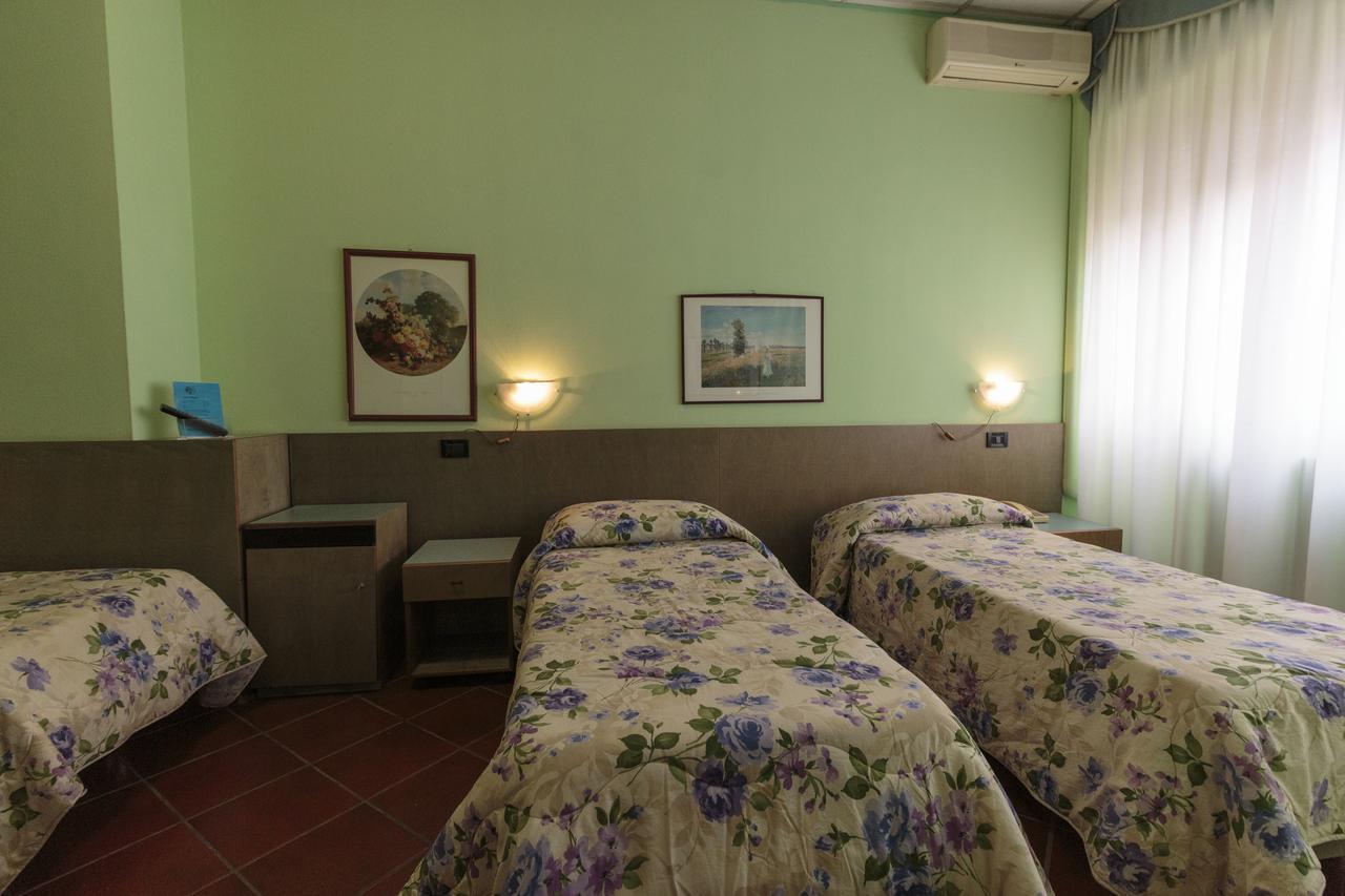 Hotel Il Telegrafo Melegnano Εξωτερικό φωτογραφία