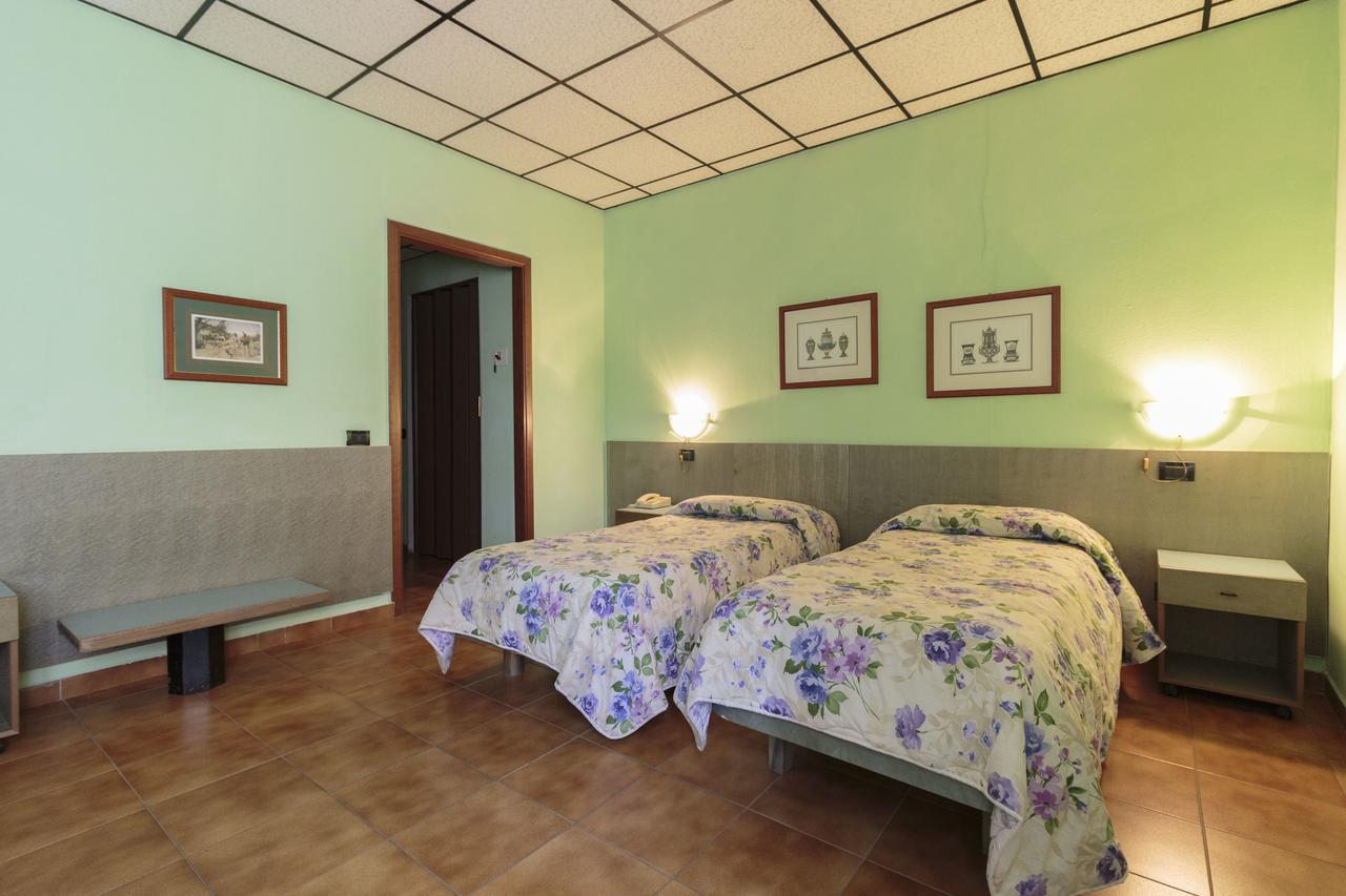Hotel Il Telegrafo Melegnano Εξωτερικό φωτογραφία