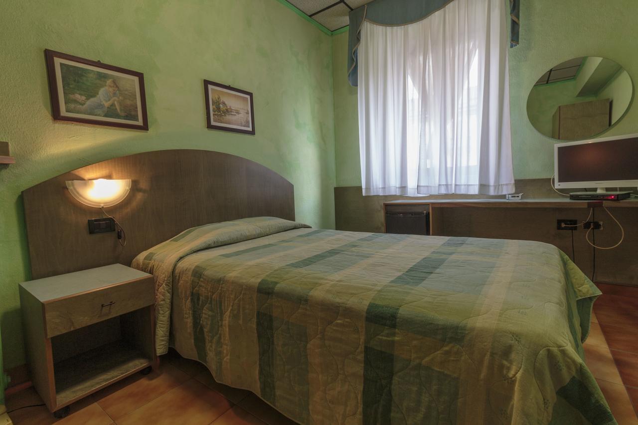 Hotel Il Telegrafo Melegnano Εξωτερικό φωτογραφία