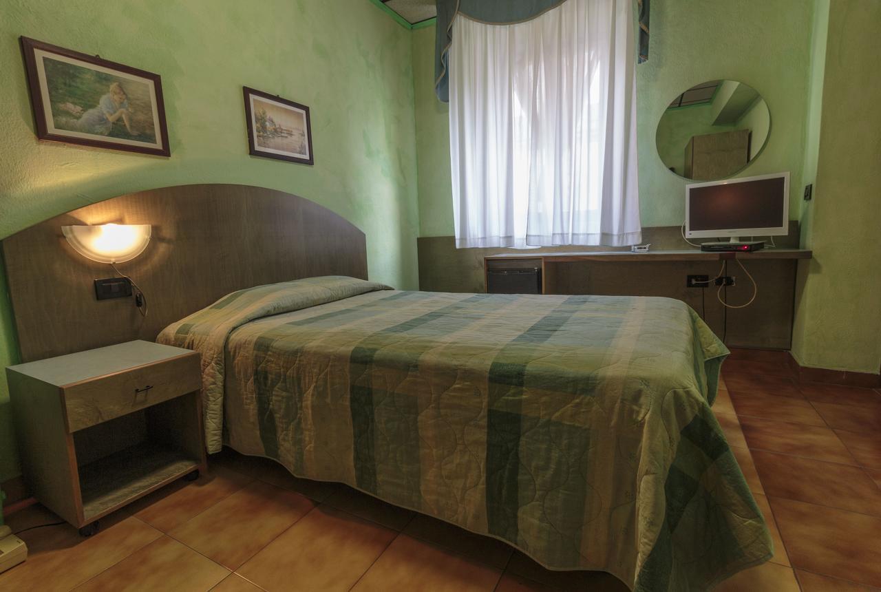 Hotel Il Telegrafo Melegnano Εξωτερικό φωτογραφία