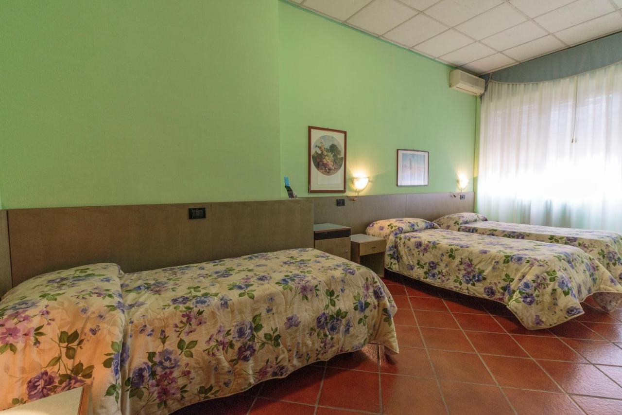 Hotel Il Telegrafo Melegnano Εξωτερικό φωτογραφία